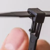 Lösbar kabelbinder - Wiederverwendbar