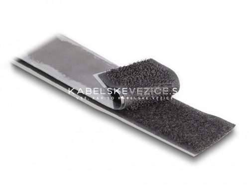 Delock samolepilni ježek trak z močnim lepilom, A in B stran, 15 m × 25 mm, črn (20857)