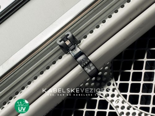 Profesionalna UV odporna kabelska vezica z jeklenim jezičkom SapiSelco 360x4,5 mm, črna 1pak=100 kosov (MET.UVV2.2126R)