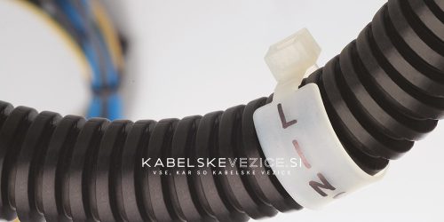 Označljiv kabelski vez 280×4,5 mm z označevalno tablico 35×13 mm (100 kosov / paket) - SapiSelco SEL.2.425T